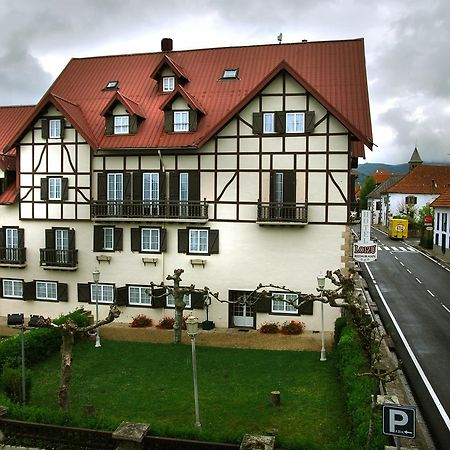 Hotel Rural Loizu Burguete Exteriör bild